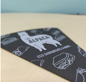 carta negra tinta blanca